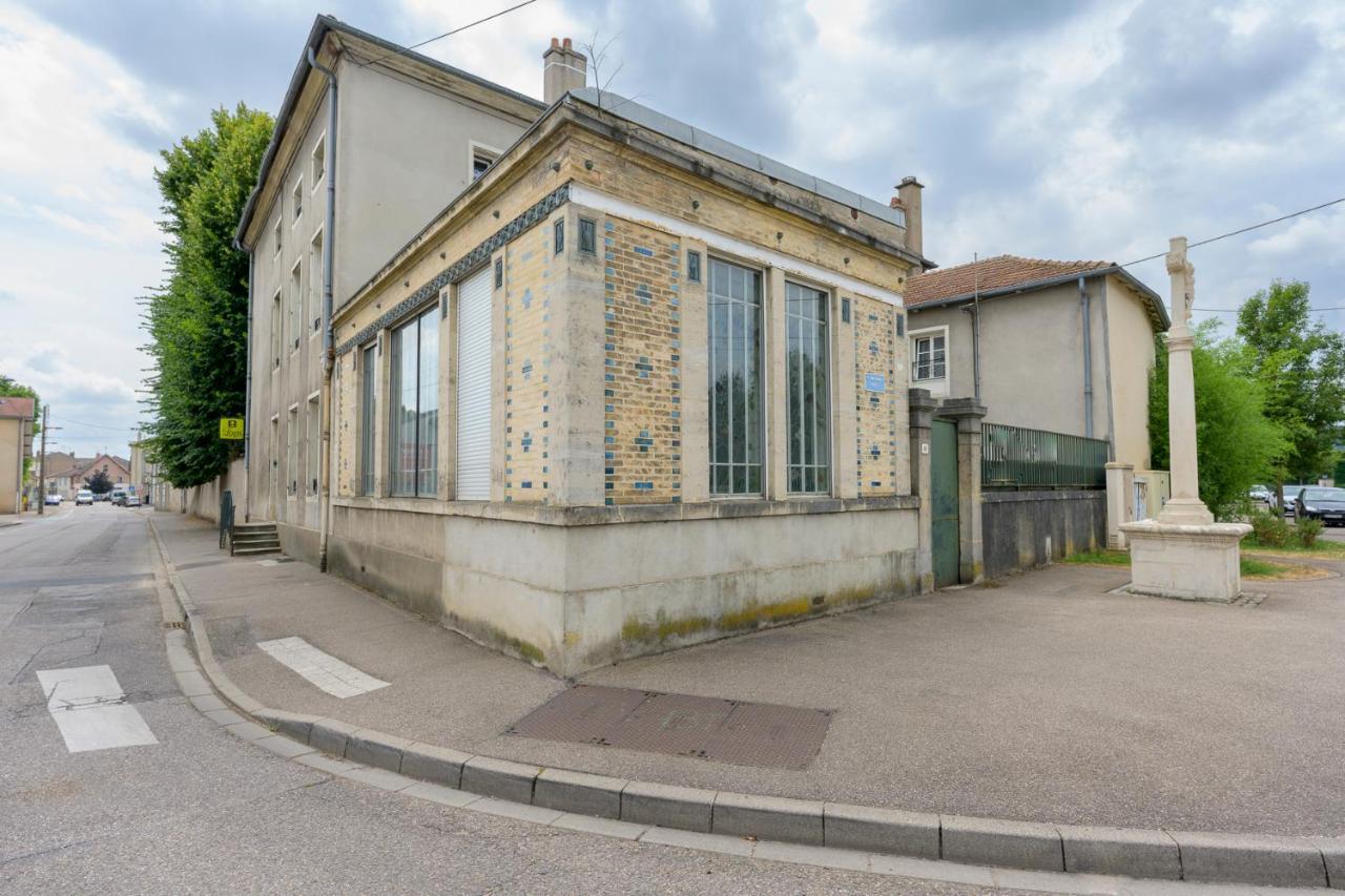 Logis Hotel Du Parc Pont-a-Mousson Exterior photo